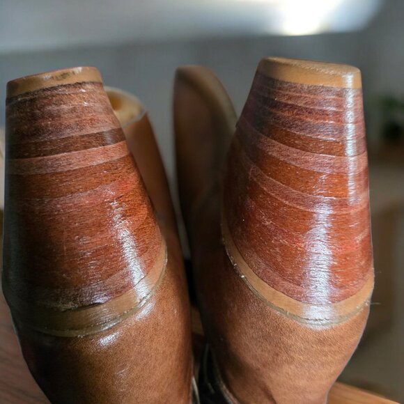 VINTAGE CAPEZIO BOOTS ( 9 ) Two Tone Western Leather Cowboy Boots Made in USA - Picture 9 of 10